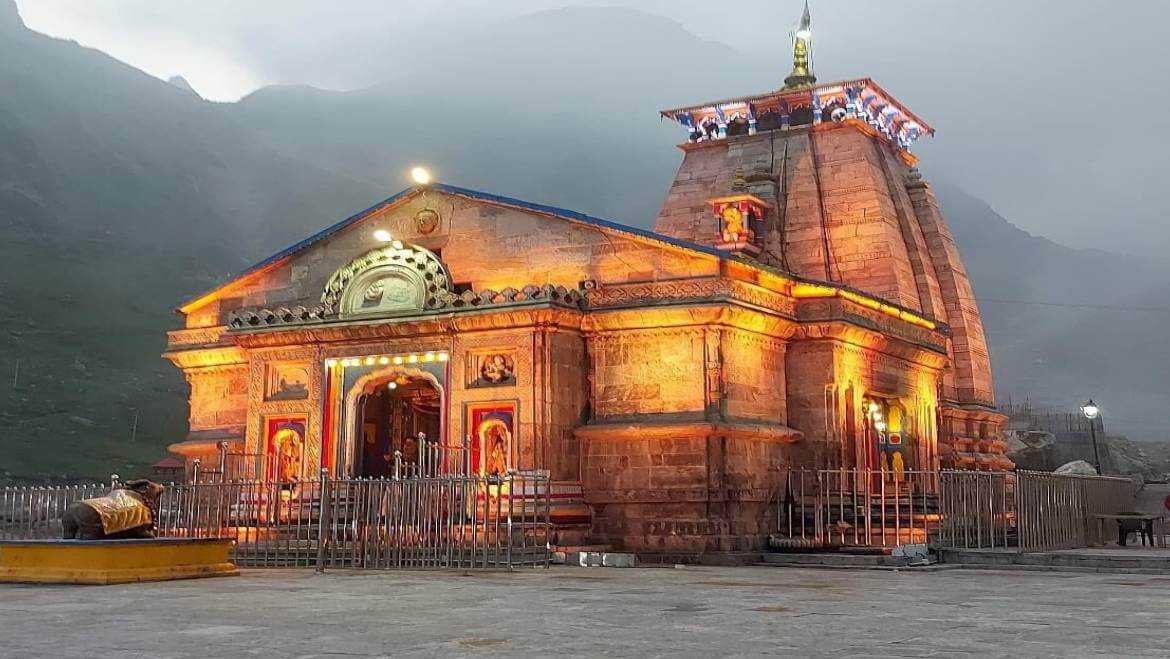  - 2N Guptkashi,1N Kedarnath, 1N Pandukeshwar / Badrinath, 1N Rudraprayag / Srinagar